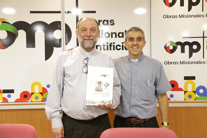 José María Calderón, director de OMP en España, y Alfonso Tapia, misionero y ecónomo del Vicariato Apostólico de San Ramón en Perú.