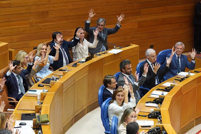 Sesión control Parlamento de Galicia y último pleno al que asisten Conde, Quintana y Puy, que marchan a las listas al congreso para las elecciones 23J