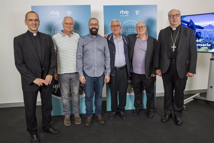 Los obispos y RTVE celebran los 40 años de Pueblo de Dios.