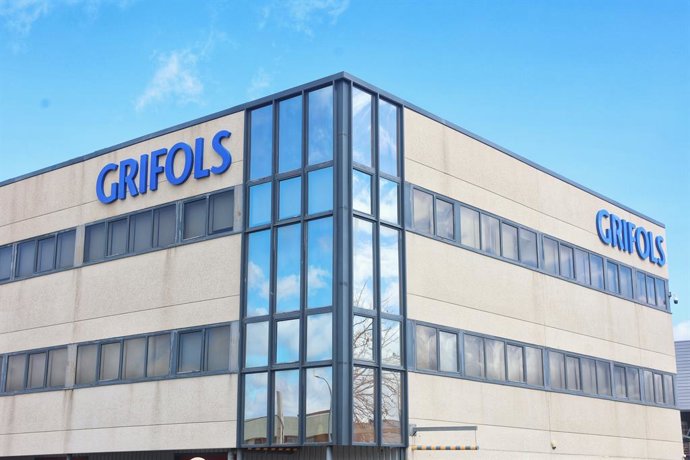 Archivo - Fachada de la sede de Grifols, a 9 de marzo de 2023, en Coslada (Madrid). Especializada en el sector farmacéutico y hospitalario, Grifols es una compañía global líder en el sector de la salud dedicada al desarrollo de medicamentos derivados de