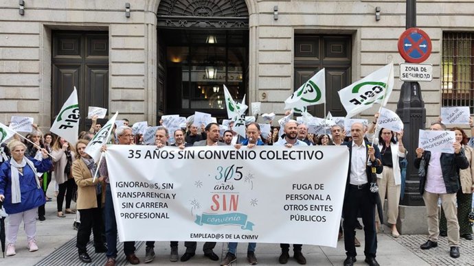 Los trabajadores de la CNMV en la concentración del pasado 7 de junio