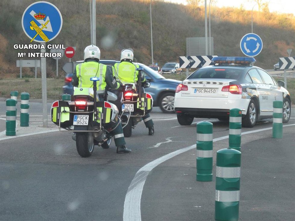 Archivo - Agentes de la Guardia Civil