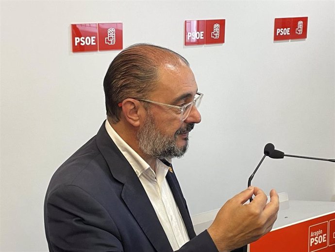 El presidente del Gobierno de Aragón en funciones y secretario general del PSOE regional, Javier Lambán.