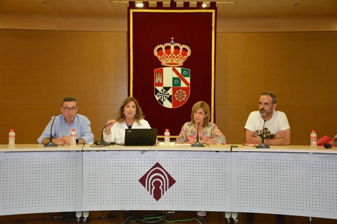 Inauguración de las jornadas del Gabinete de Estudios Jurídicos de CCOO, celebradas en el campus de la UCLM en Albacete.