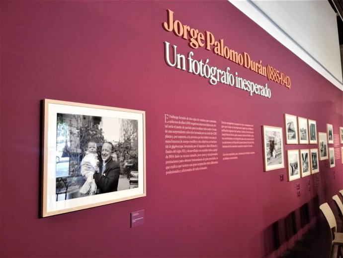 La Sala Amós Salvador expone hasta agosto la obra en 160 imágenes del polifacético y desconocido Jorge Palomo Durán