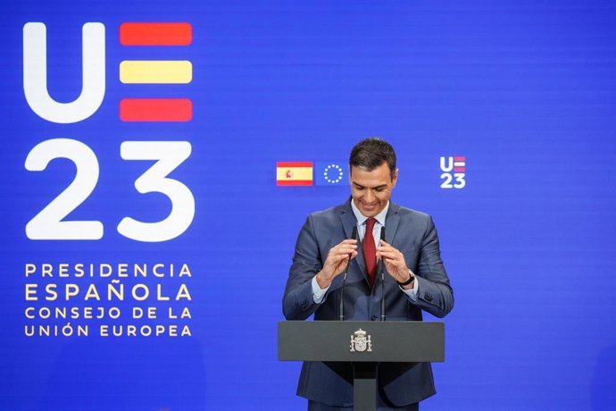 El presidente del Gobierno, Pedro Sánchez, presenta las prioridades de la Presidencia española del Consejo de la UE, en el Palacio de la Moncloa, a 15 de junio de 2023, en Madrid (España). Durante la presentación, Sánchez ha enumerado los cuatro grandes