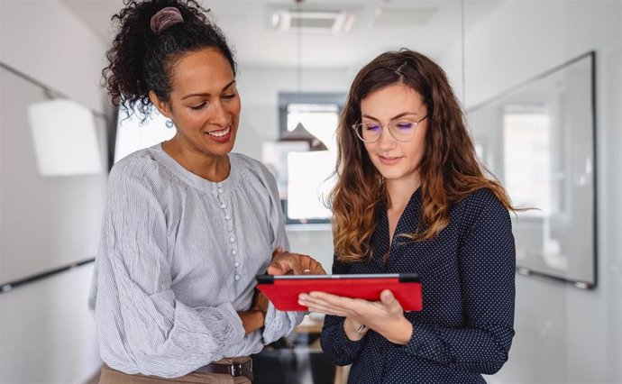 Archivo - Banco Santander y British Council lanzan 5.000 becas online para estudiar inglés y mejorar el acceso al mercado laboral