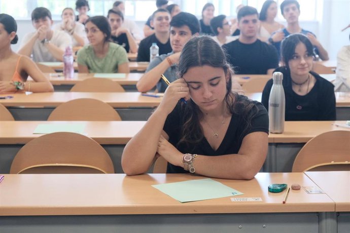 Exámenes de Selectividad en la Universidad de Sevilla.