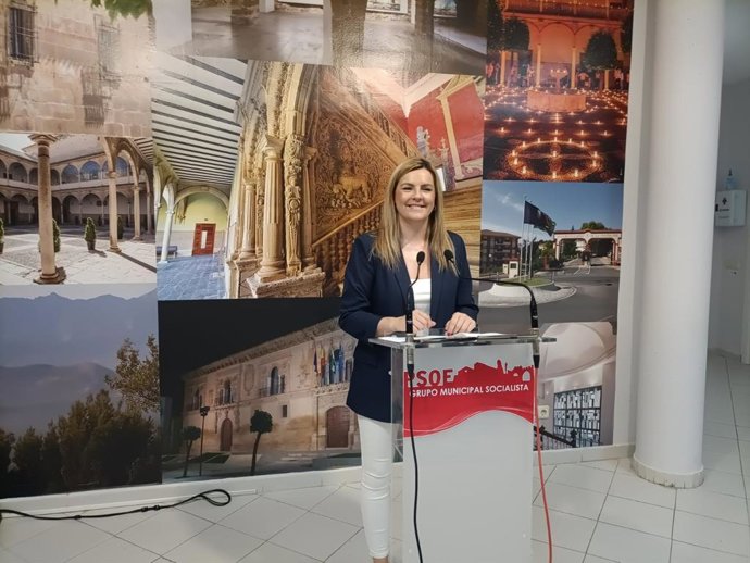 Dolores Marín durante la rueda de prensa