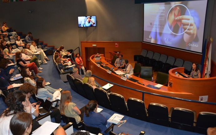 Imagen de la jornada 'VIH: comorbilidades y estigmas sociales. El rol de la enfermería en el cuidado del paciente'