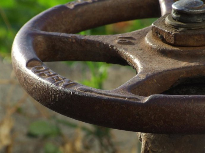 Archivo - Imagen de una red de riego