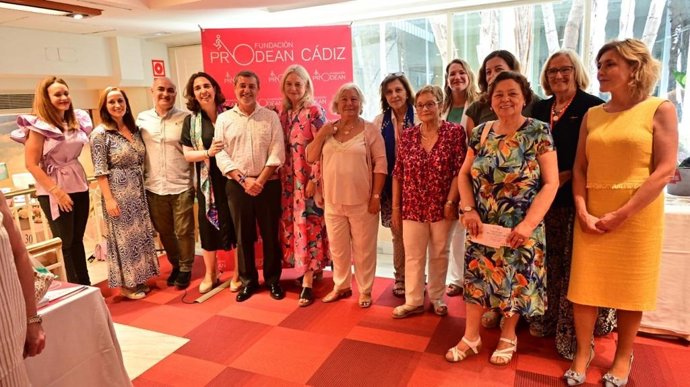 Prodean retoma su mercadillo solidario en Cádiz tras el parón por la pandemia