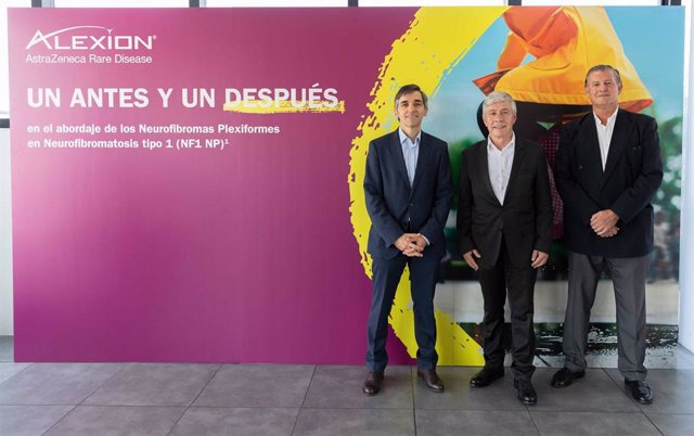 De izquierda a derecha: Álvaro Lassaletta, Carlos Macedo y Juan Carlos López Gutiérrez durante la presentación de 'Koselugo' (Alexion).