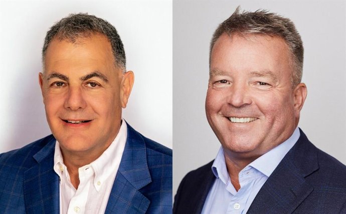 Caption: Ray August, President & Global Lead, DXC Insurance Software & Business Process Services, and Board Member, London Market Joint Ventures (left) and Chris Halbard, CEO of London Market Joint Ventures (right).