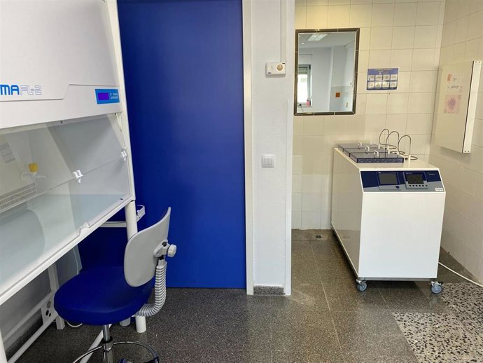 Equipamiento del banco de leche del Hospital de La Candelaria