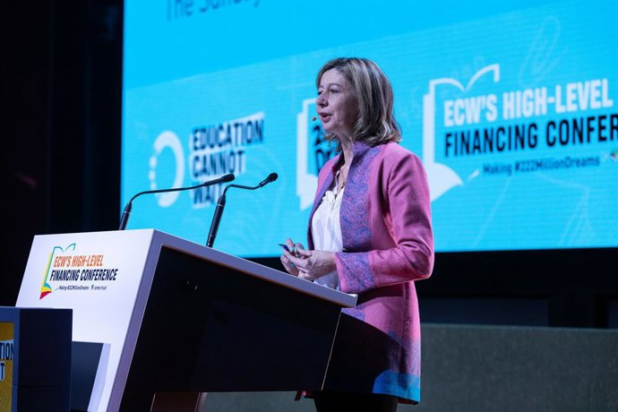 "I Have Been Lucky Enough To Work With Girls Like Malala Who Have Risked Their Lives To Be Able To Go To School, Or Nujeen Mustafa From Aleppo Who Fights For The Rights Of Disabled Child Refugees. I Will Do Everything To Raise My Own Voice. - Christina