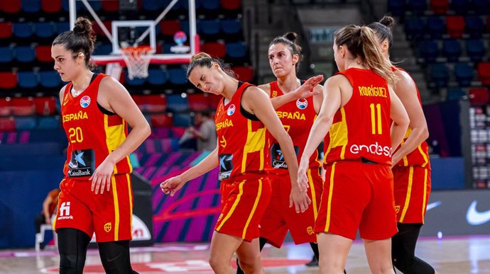 España cae ante Letonia en su debut del Eurobasket femenino.