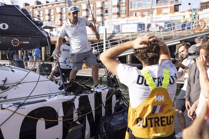 El líder 11th Hour Racing Team suspende su lucha en The Ocean Race por un accidente