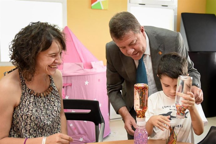 Archivo - Artículo del presidente Emiliano García-Page por el Día de la Atención Temprana