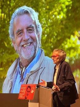 Aurelio Martín recibe el Premio de Honor Cirilo Rodríguez 2023