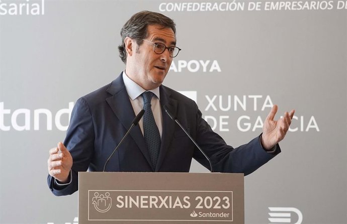 Garamendi participa en la clausura del I Encuentro de Organizaciones y Entidades Empresariales de Galicia