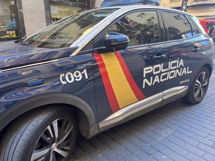 Archivo - Coche de Policía Nacional.