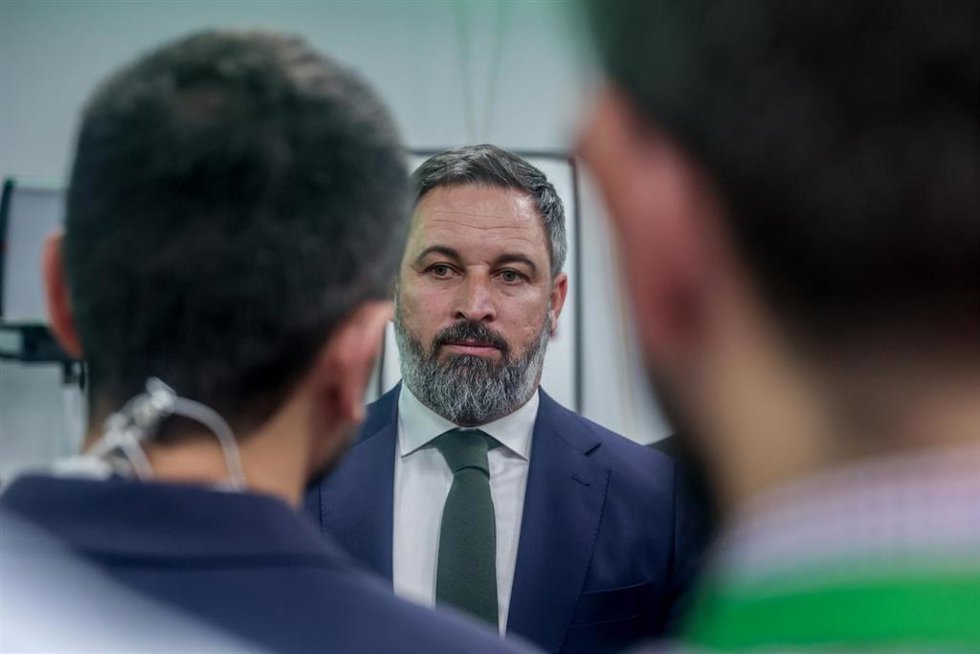 El líder de Vox, Santiago Abascal, durante una rueda de prensa