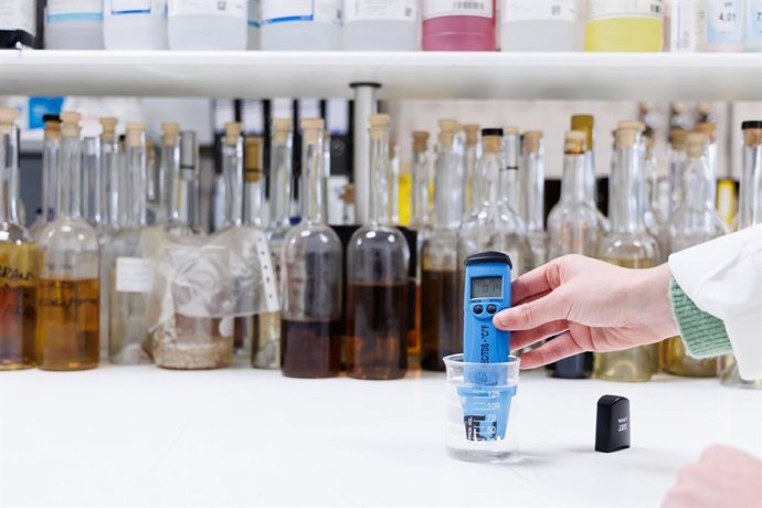 La campaña 2022 de la Alcoholera de La Rioja da una segunda vida a 6.300 toneladas de oruja