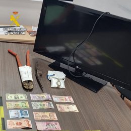 Herramientas utilizadas y efectos sustraídos en Llerena.