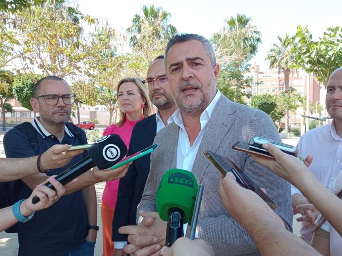 El secretario general del PSOE de Almería, Juan Antonio Lorenzo.