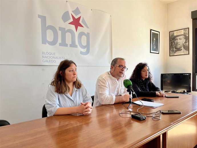 Rueda de prensa del BNG de A Pobra do Brollón (Lugo) para aclarar los resultados de las elecciones municipales