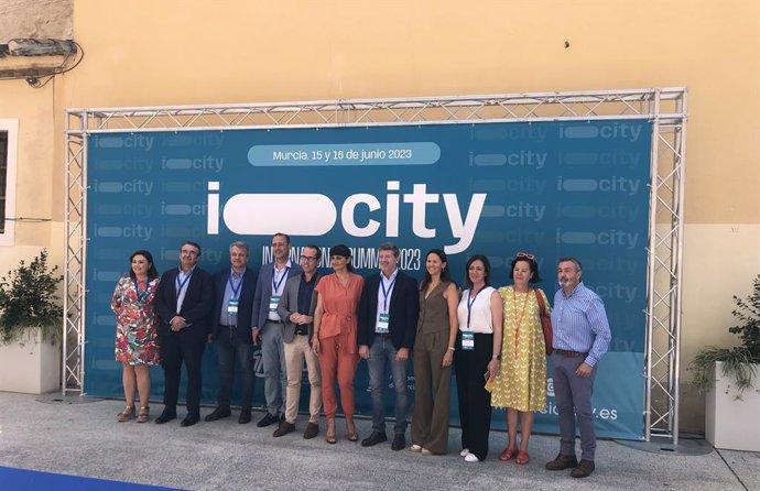 La secretaria de Estado de Telecomunicaciones e Infraestructuras Digitales, María González Veracruz, participa en el acto de clausura del Congreso iCity Summit Murcia