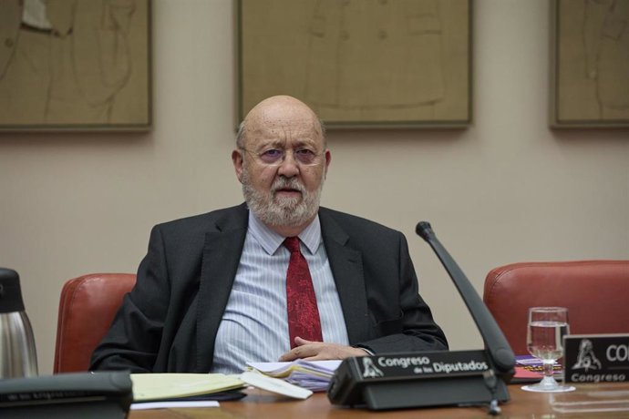 Archivo - El presidente del Centro de Investigaciones Sociológicas, José Félix Tezanos, comparece en una Comisión Constitucional en el Congreso de los Diputados, a 16 de junio de 2021, en Madrid (España). Durante su intervención, Tezanos ha informado so