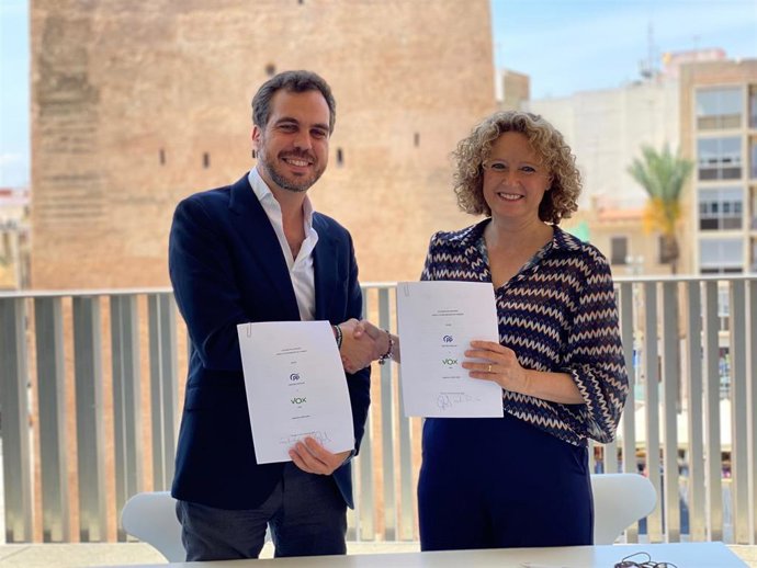 El PP y VOX acuerdan un pacto de gobierno para Torrent con Amparo Folgado de alcaldesa