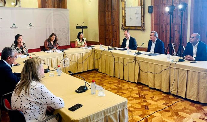 Reunión para la constitución del Instituto Mixto de Investigación.