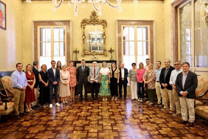 Acto de recogida de las credenciales de los consellers electos en el Parlament.