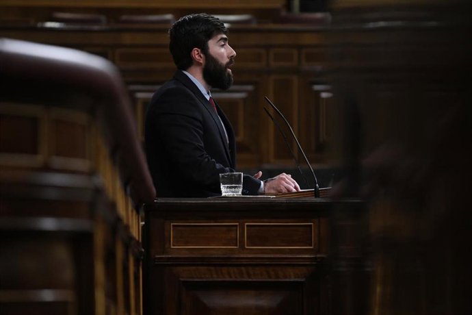 Archivo - El diputado de VOX Manuel Mariscal interviene durante una sesión plenaria en el Congreso de los Diputados, a 28 de marzo de 2023, en Madrid (España). El Pleno del Congreso debate hoy la toma en consideración de una proposición de ley para modi