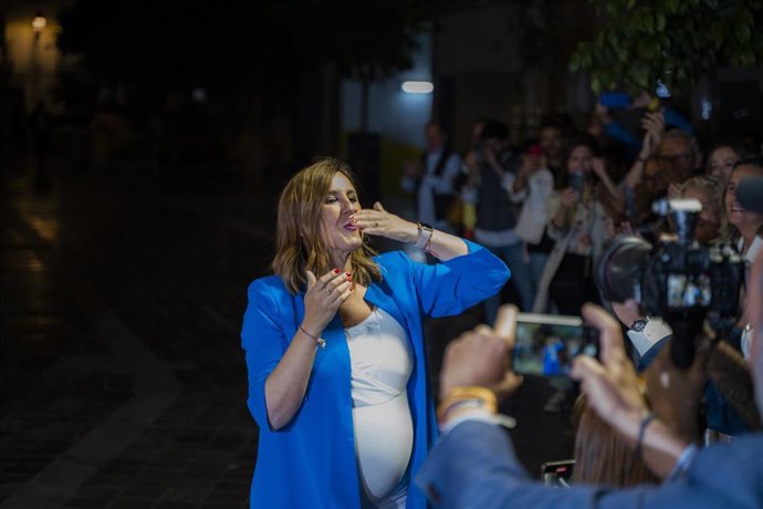 La candidata del PPCV a la Alcaldía de Valencia, María José Catalá , durante el seguimiento de la jornada electoral en la sede del PPCV
