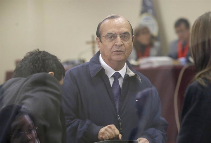 Archivo - El exjefe del Servicio de Inteligencia Nacional de Perú Vladimiro Montesinos