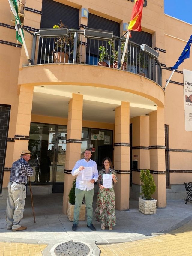 Acuerdo de PSOE y Por Diezma y Sillar ante el Ayuntamiento de la localidad