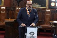 Martínez pide "respaldo de todos" en su investidura como Alcalde para "solucionar los principales problemas de la gente"