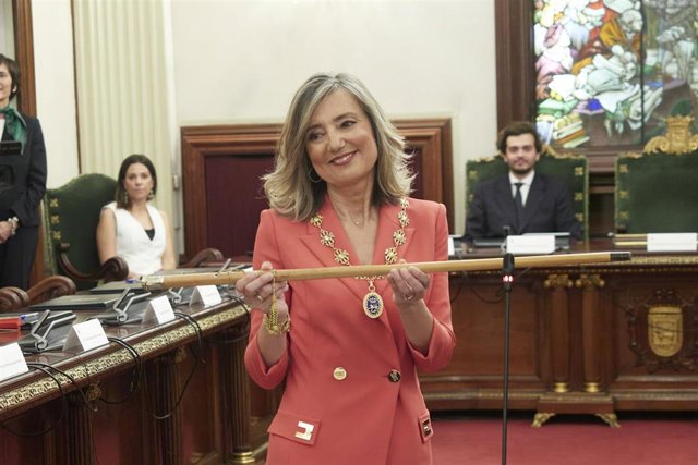 Cristina Ibarrola, candidata de UPN, elegida alcaldesa de Pamplona.