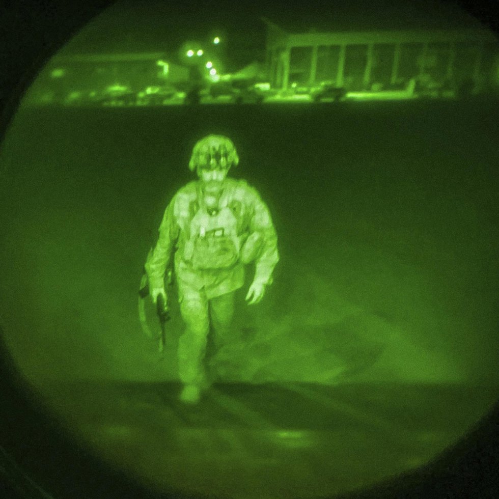 Archivo - El general Chris Donahue, último militar estadounidense en abandonar Afganistán, deja Kabul a bordo de un C-17 Globemaster III 