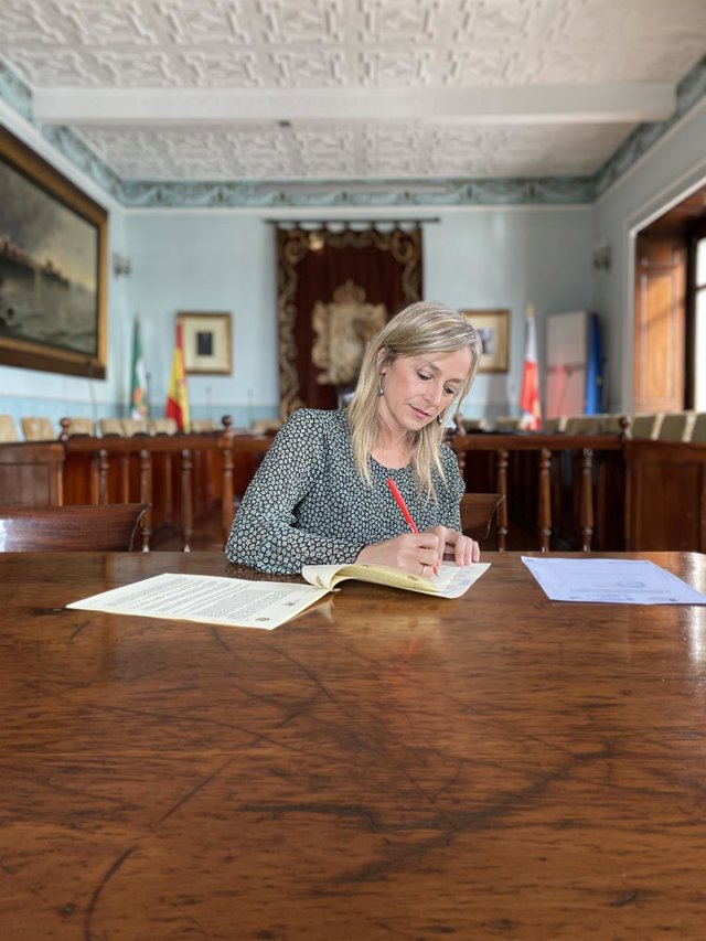 Archivo - La alcaldesa de Castro Urdiales, Susana Herrán (PSOE)