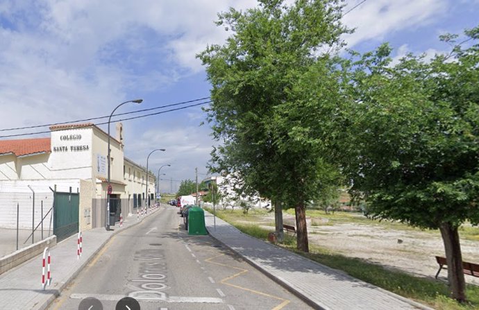 Una niña denuncia que dos encapuchados la persiguieron con un palo en un parque de Perales del Río