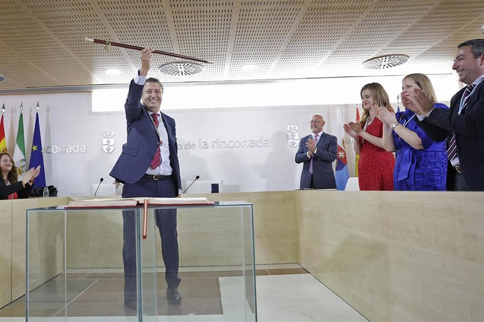 Np Javier Fernández Toma Posesión Como Alcalde De La Rinconada