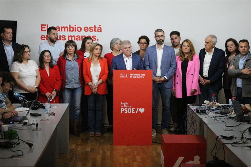 El candidato socialista Pepe Vélez comparece tras perder las elecciones