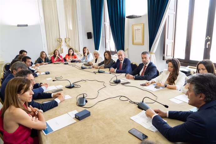 El Ayuntamiento De Málaga Informa (Nota + 3 Fotografías): Celebrada La Primera Sesión De La Junta De Gobierno Local A Continuación Del Pleno Constituyente De La Corporación Municipal