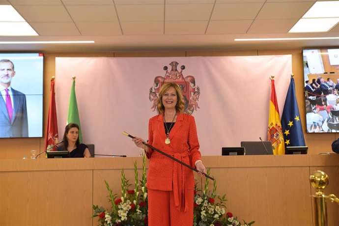 Rosario Andújar (PSOE) proclamada alcaldesa de Osuna y revalida su mandato por quinta vez consecutiva