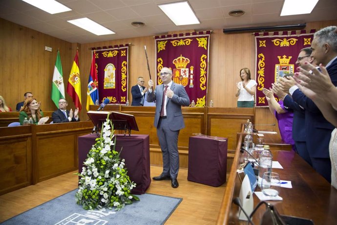 Juan Manuel Valle (IP-IU) alcanza su cuarto mandato en Los Palacios y revalida la mayoría absoluta